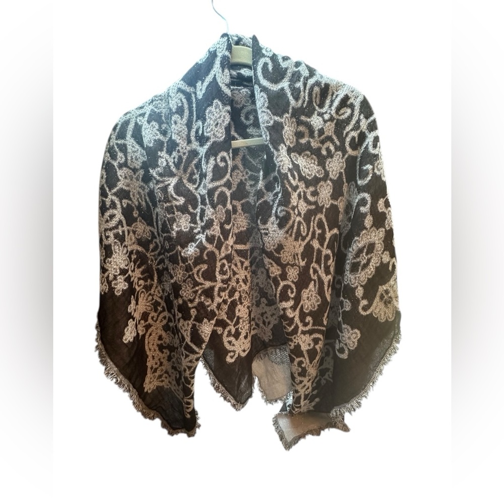 Ann Taylor Reversible Elegant Black and White Lace Shawl/Wrap